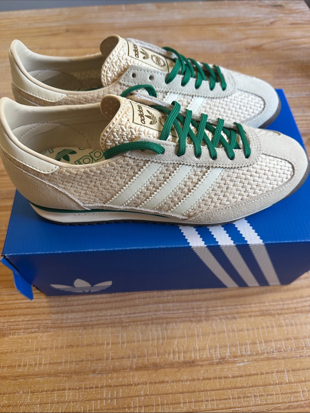 Adidas Women’s SL 72 OG Beige Sneakers with Green Laces - Picture 3 of 8